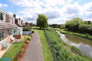 Canal view- click for photo gallery